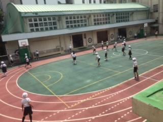 阪本小学平成大道侧楼梯2F开始设置运动场.JPG