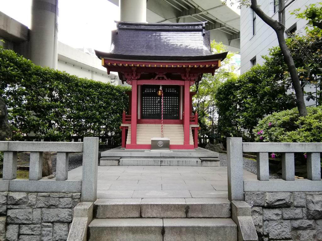 从兜神社人形町站可以去的安静氛围的神社7
　～兜神社～