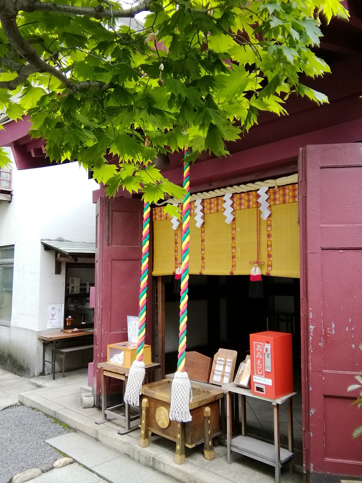 从笠间稻荷神社东京别社人形町站可以去的安静氛围的神社9
　～笠间稻荷神社东京别社～ 