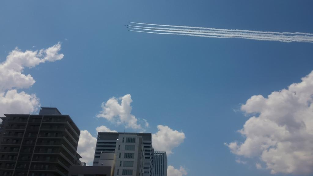 再一次飞行Blue Impulse over the King on May 29th,2020