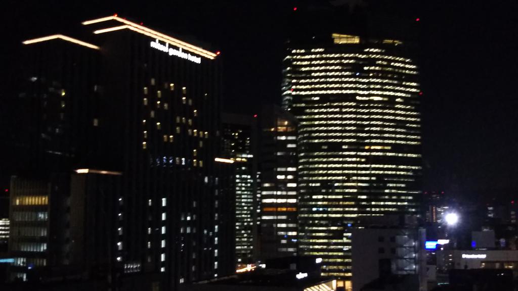  GINZA SIX的魅力(4)屋顶庭园的夜景