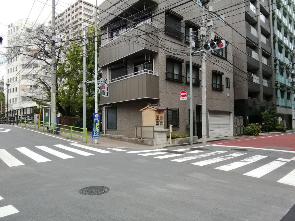  从人形町站可以去,安静氛围的神社NO.30～新富复兴稻荷社～ 