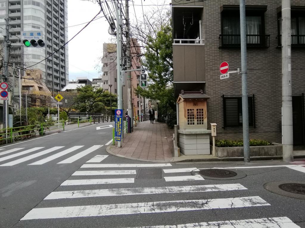  从人形町站可以去,安静氛围的神社NO.30～新富复兴稻荷社～ 