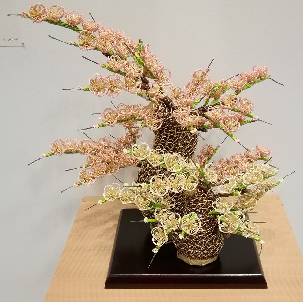 装饰梅
66,000日元博多水引第6届长泽宏美作品展
 　～日本桥木屋总店izutuki～ 