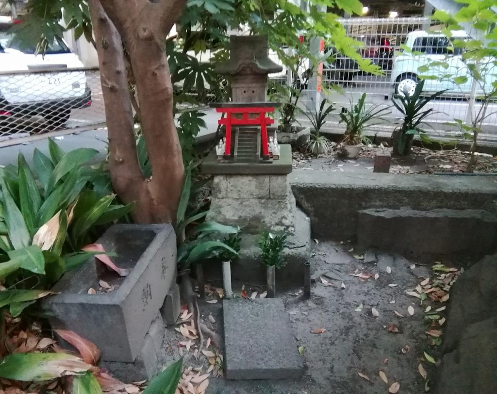  从人形町站可以去的安静氛围的神社NO.33～永久稻荷神社～