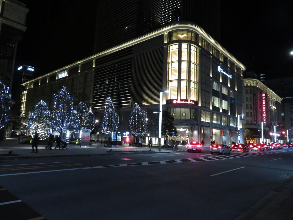 东京日本桥塔的圣诞节和灯饰圣诞节夜景2021日本桥银座夜景散步