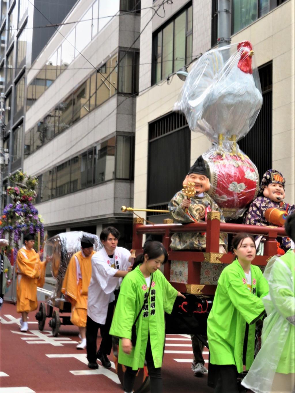  神田祭的“神幸祭”和“附祭”顺利结束了。
相关活动(in日本桥三越等)的介绍!