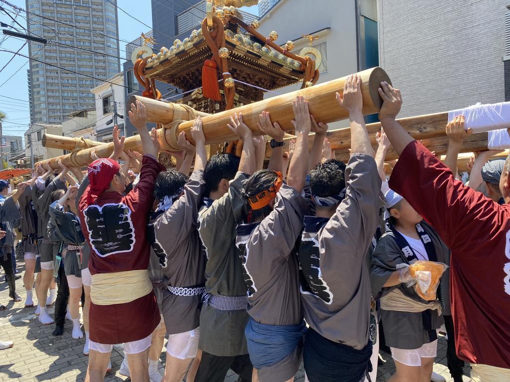 各町神轿联合渡御狮子头各町神轿联合渡御～住吉神社定期祭祀～