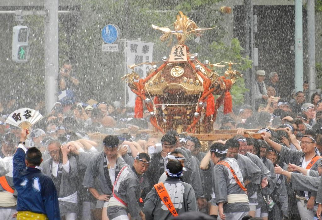 6年前的联合渡御的照片佃、住吉神社船渡御和本周末的深川八幡大祭