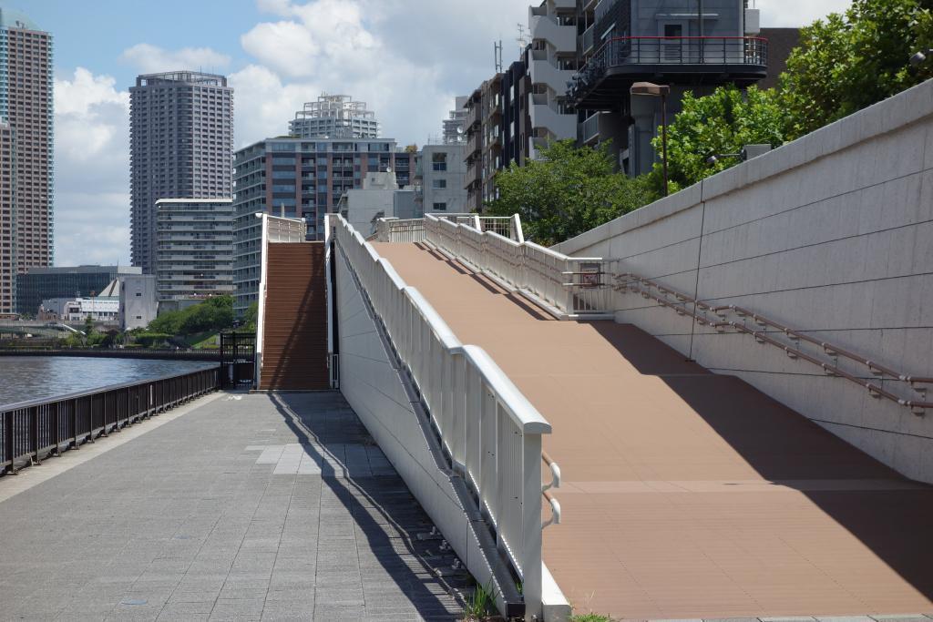  从隅田川阳台看到的景观 