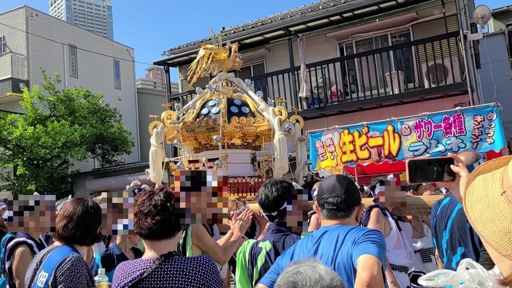  住吉神社定期祭祀吓了一跳!
“神轿的船渡御”和“祭旗帜”