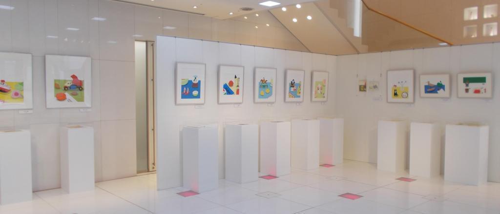  安西水丸原画展-吉克莱尔版画与水果和玩具的风景in诺埃维亚银座画廊
　