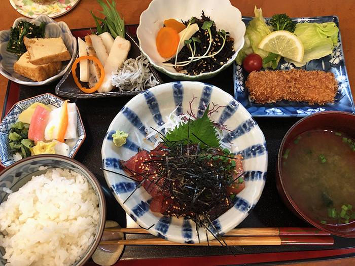 “神港”的午饭浜町“神港”