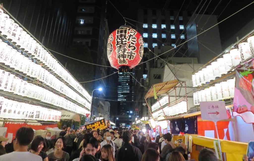 大灯笼前来迎接时,时隔10/19～10/20四年神轿巡幸复活