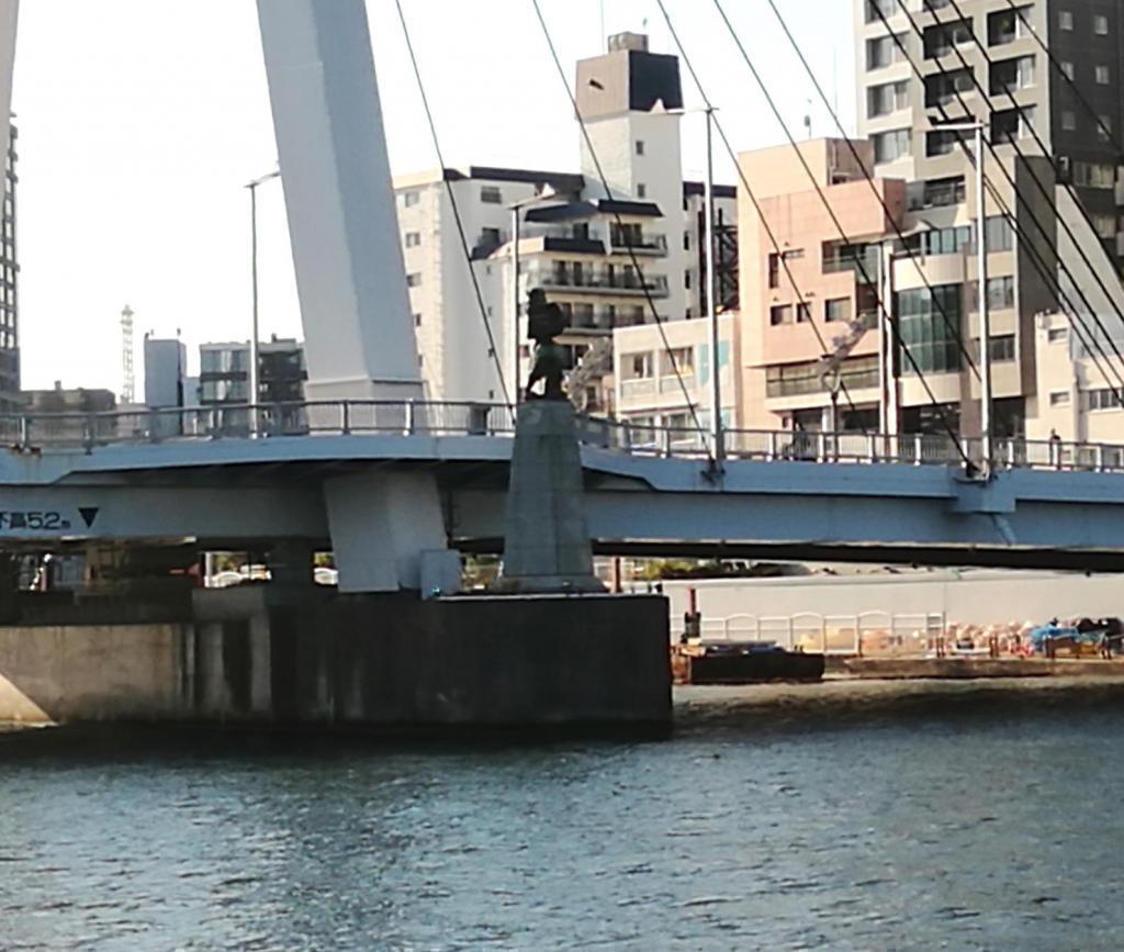 信使雕像沃特滋竹芝　→　浅草二天门几乎都是在中央区游船
　以隅田川9桥为中心进行介绍(4-2)
　　～东京水边线浅草・台场游轮～