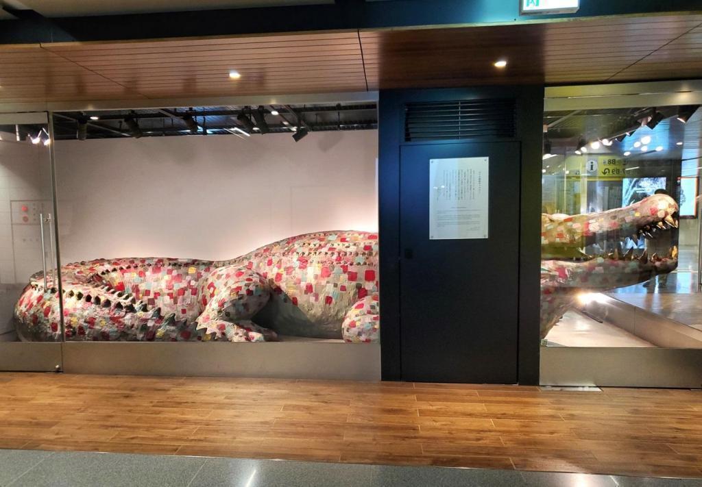  “JOSHIBI at METRO”展
　　同时,这是800条投稿的报告
　　～地铁银座画廊～