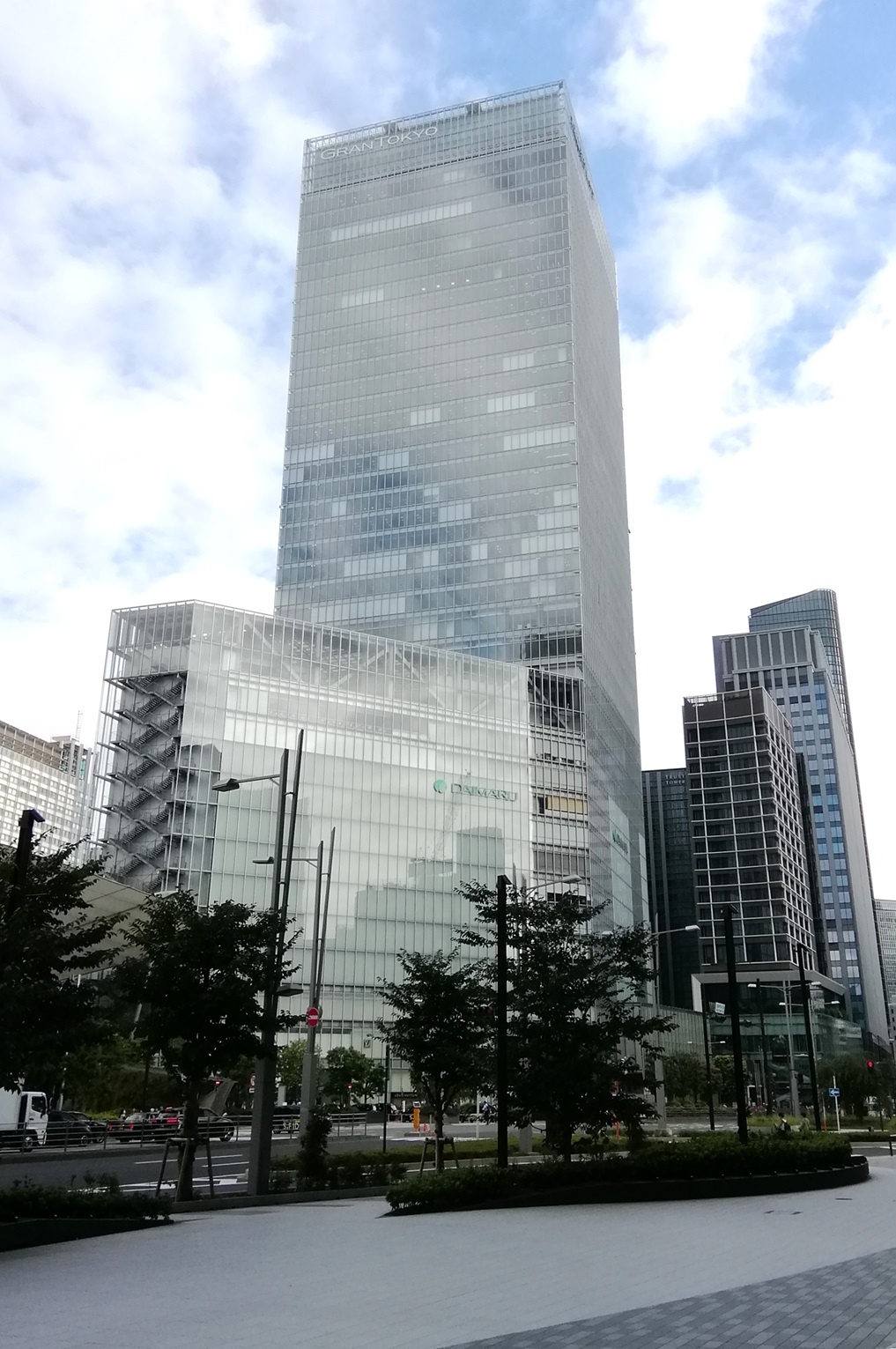 格兰东京北塔是查看up at high-rise Tower
　-仰望高层建筑-3
　　～格兰东京北塔～