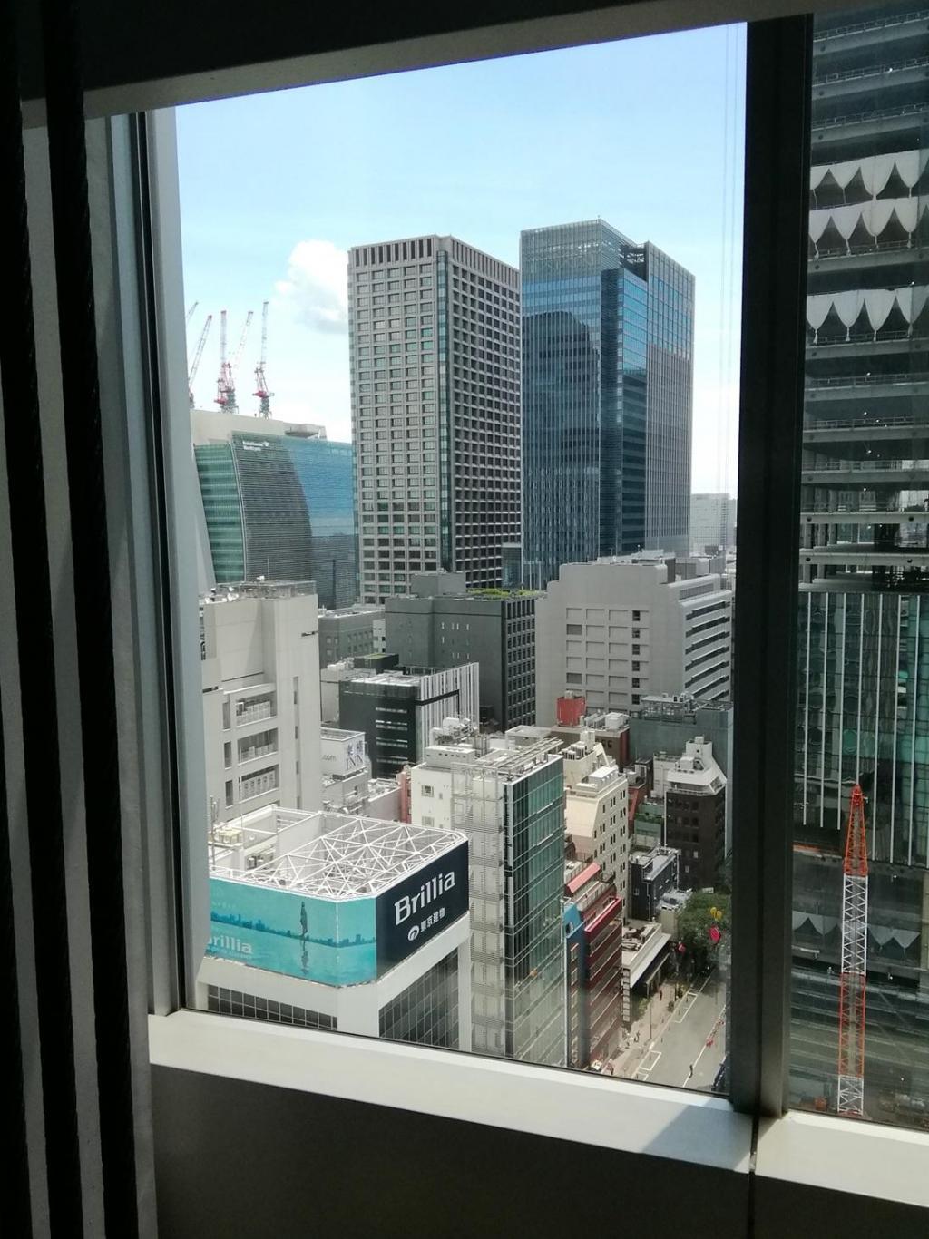  Looking up at high-rise building
　-仰望高层建筑-3
　　～格兰东京北塔～