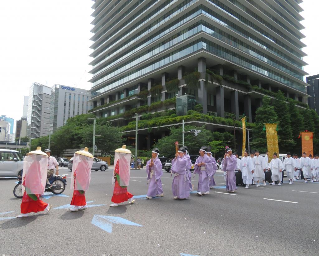 2024年山王祭神幸祭天下祭在东京广场花园十字路口举行的大型活动