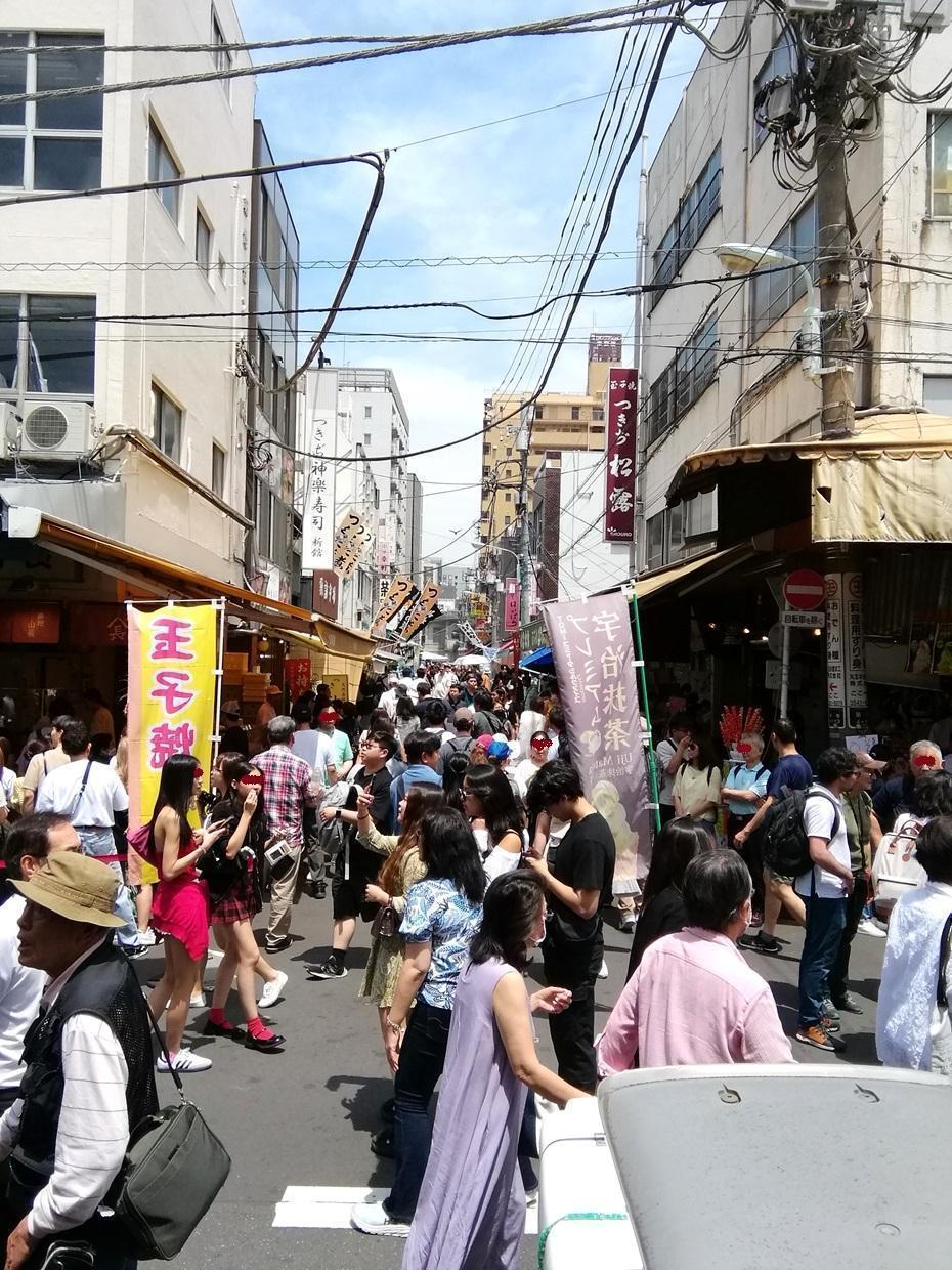 筑地中通・波除通侧(西南侧)筑地场外市场
　稍微往里走一点,
　让我们来看看吧!　后篇
　　～筑地场外市场～