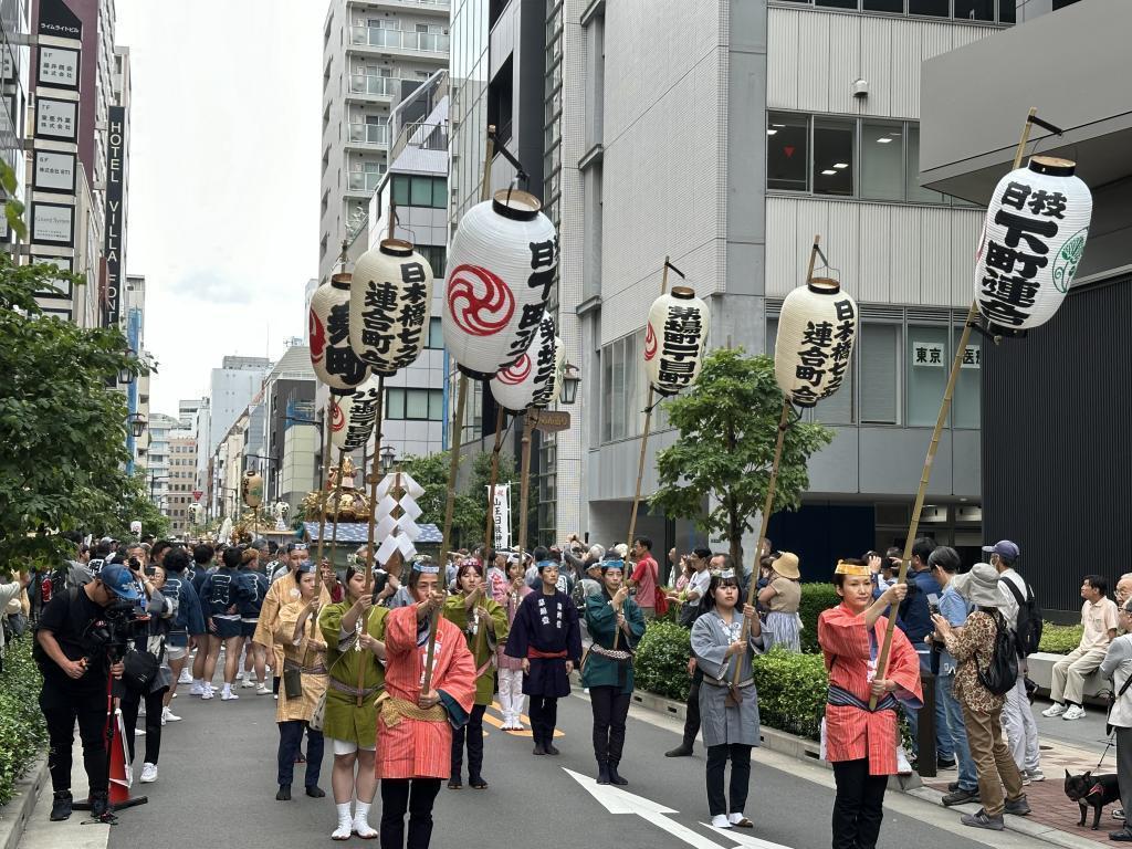 ③ 下町联合渡御汇合店八丁掘1-11附近「八丁堀联合渡御」八丁堀二丁目西町会,贴身报告　