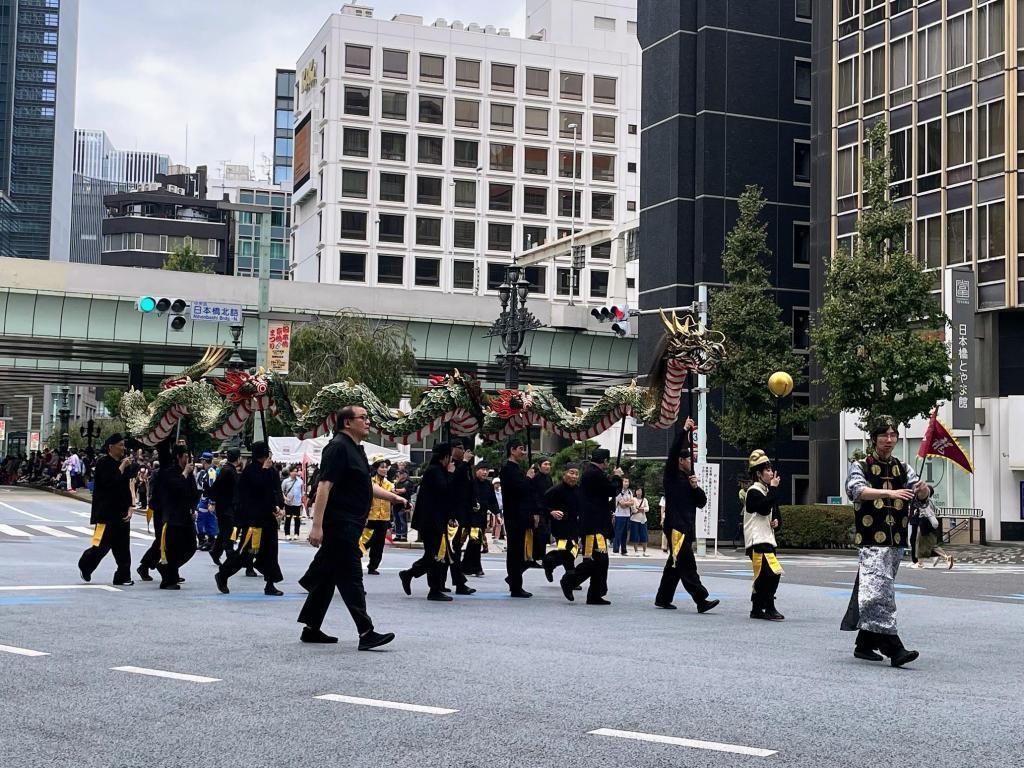 东龙俱乐部(长崎县)第51届日本桥京桥祭～各国往来游行与各国往来市～