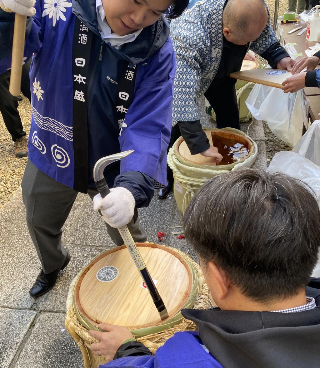  新川大神宫樽酒祭