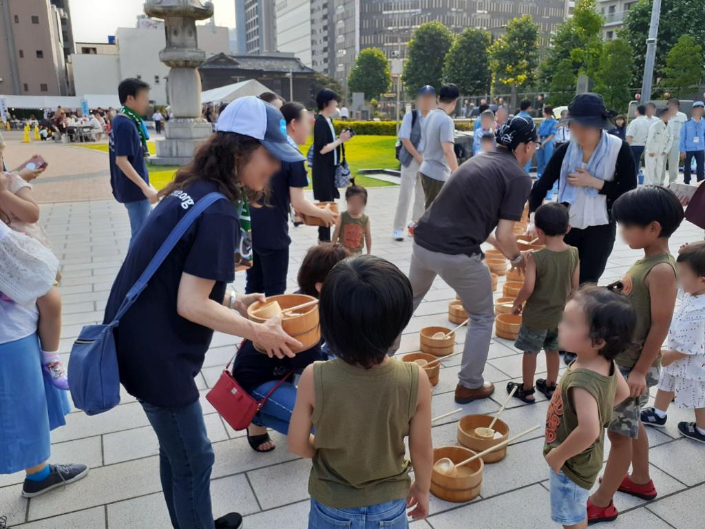  “筑地本愿寺纳凉盂兰盆舞大会”环保志愿者报告