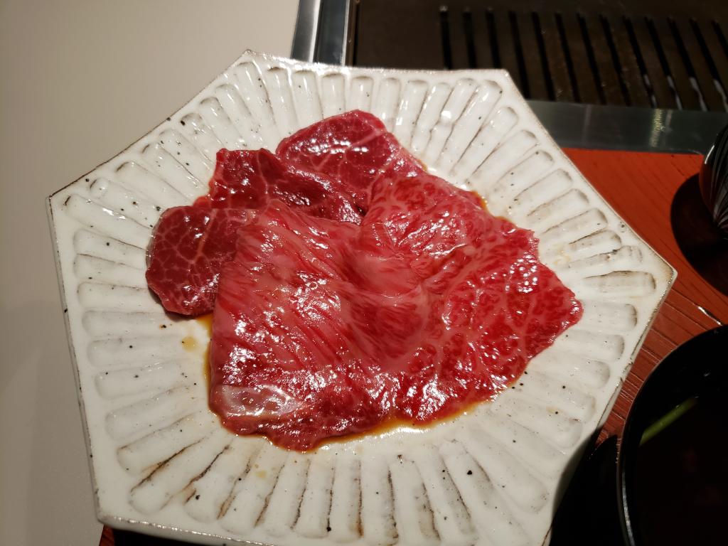  在银座烤肉店de AgingBeef(Salon do老化牛肉)上奢侈午餐!